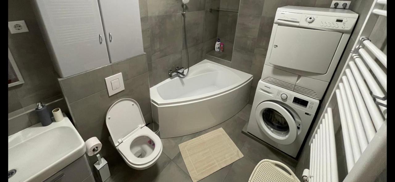 N.Cristian Apartment Budapest Extérieur photo